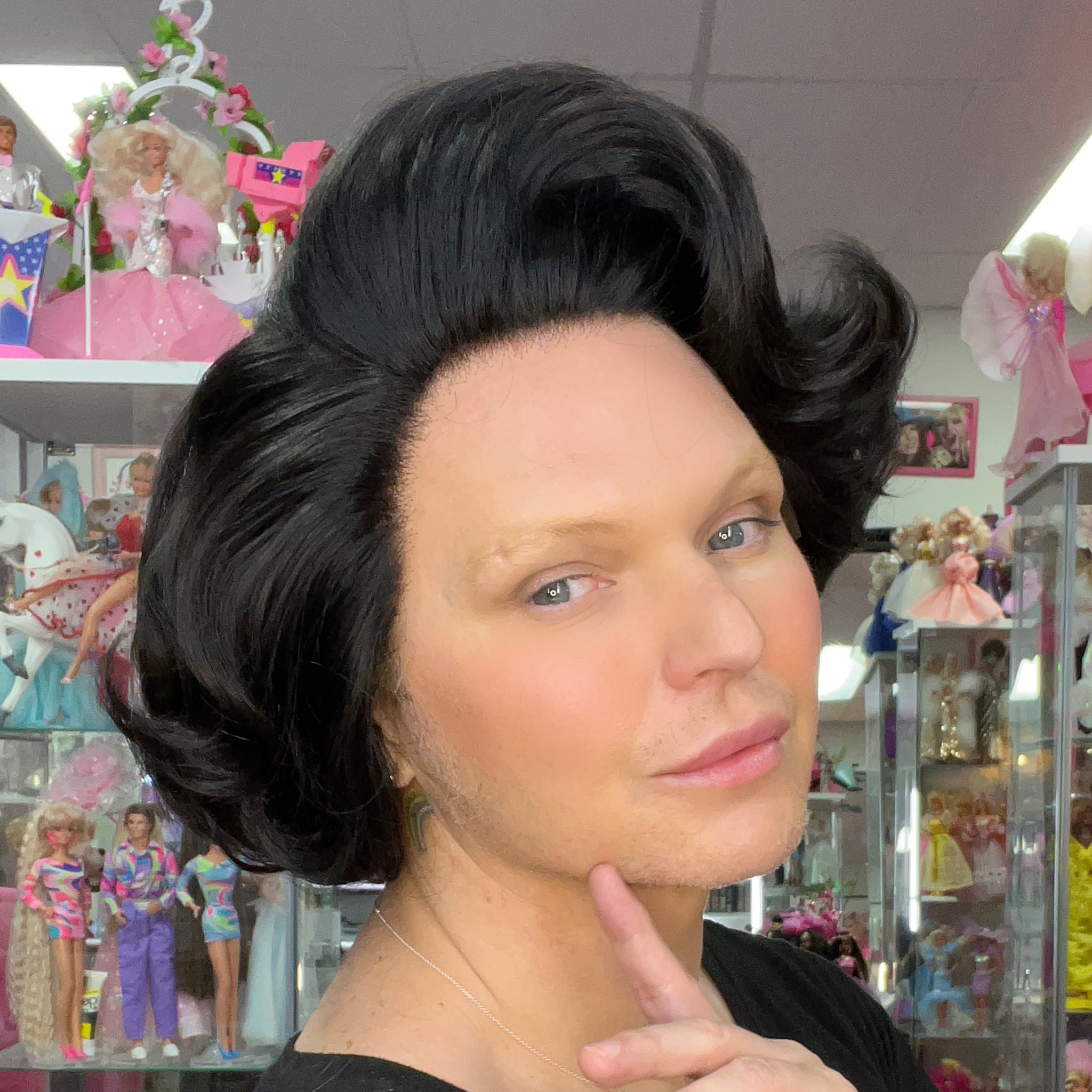 WIGS-BY-VANITY-OLD-HOLLYWOOD-MIDNIGHT-STAR-1_5f935514-14e7-4f5b-84fd-5223346c4da4