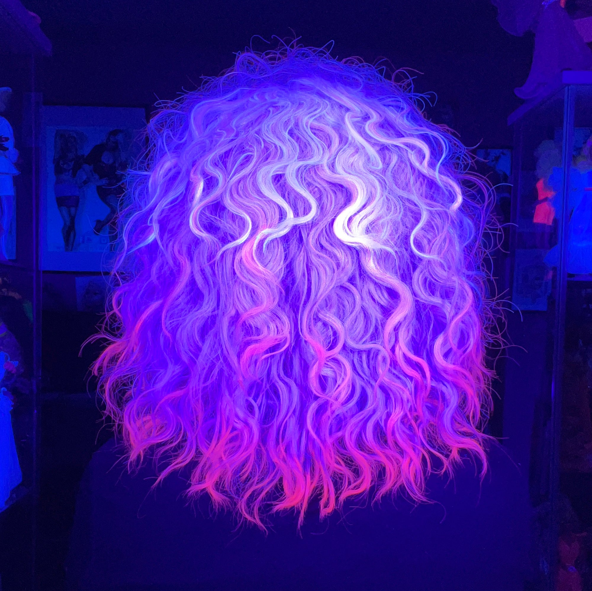 Tina - Fuchsia Reactor
