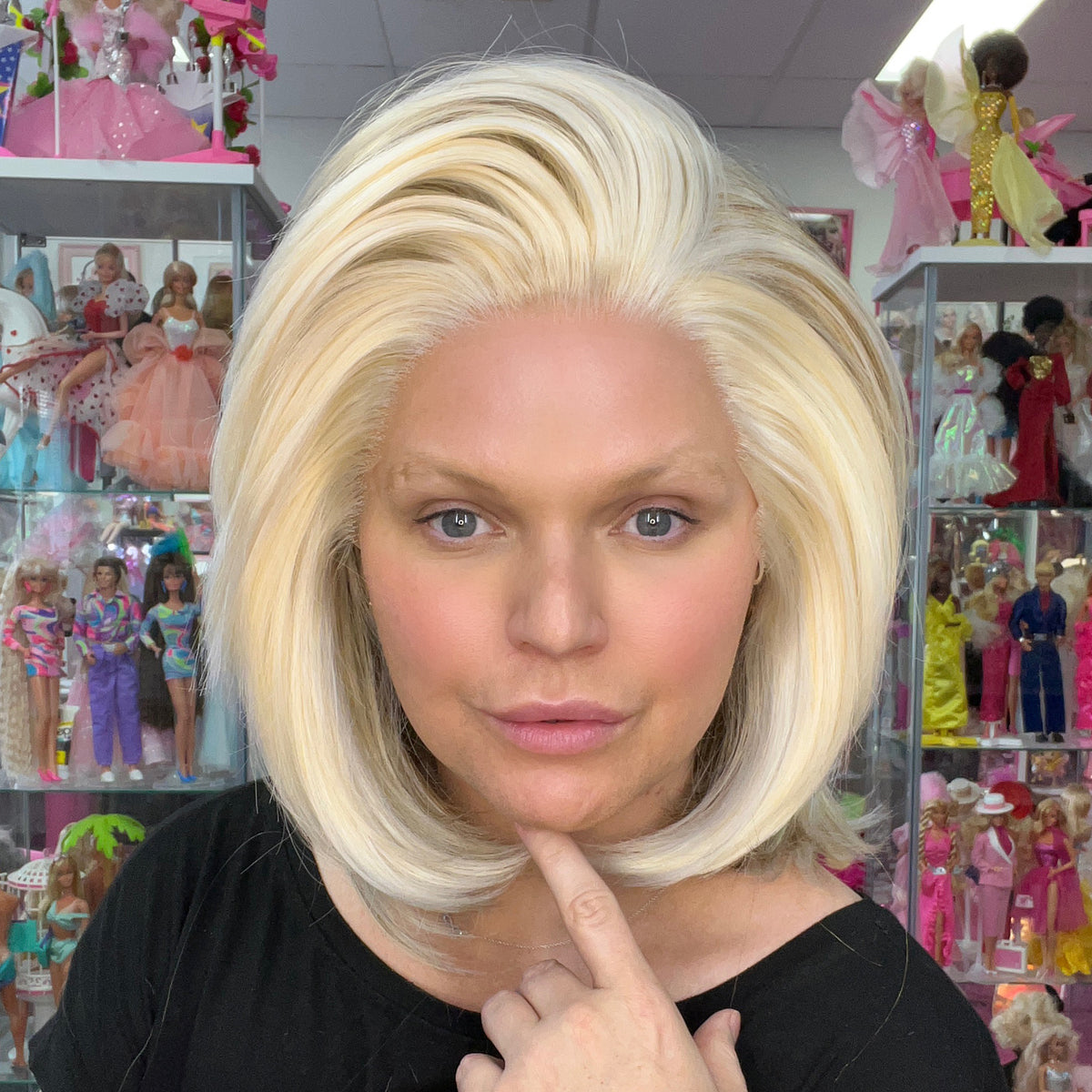 WIGS-BY-VANITY-90_S-BOB-BLEACHED-BEECH-2