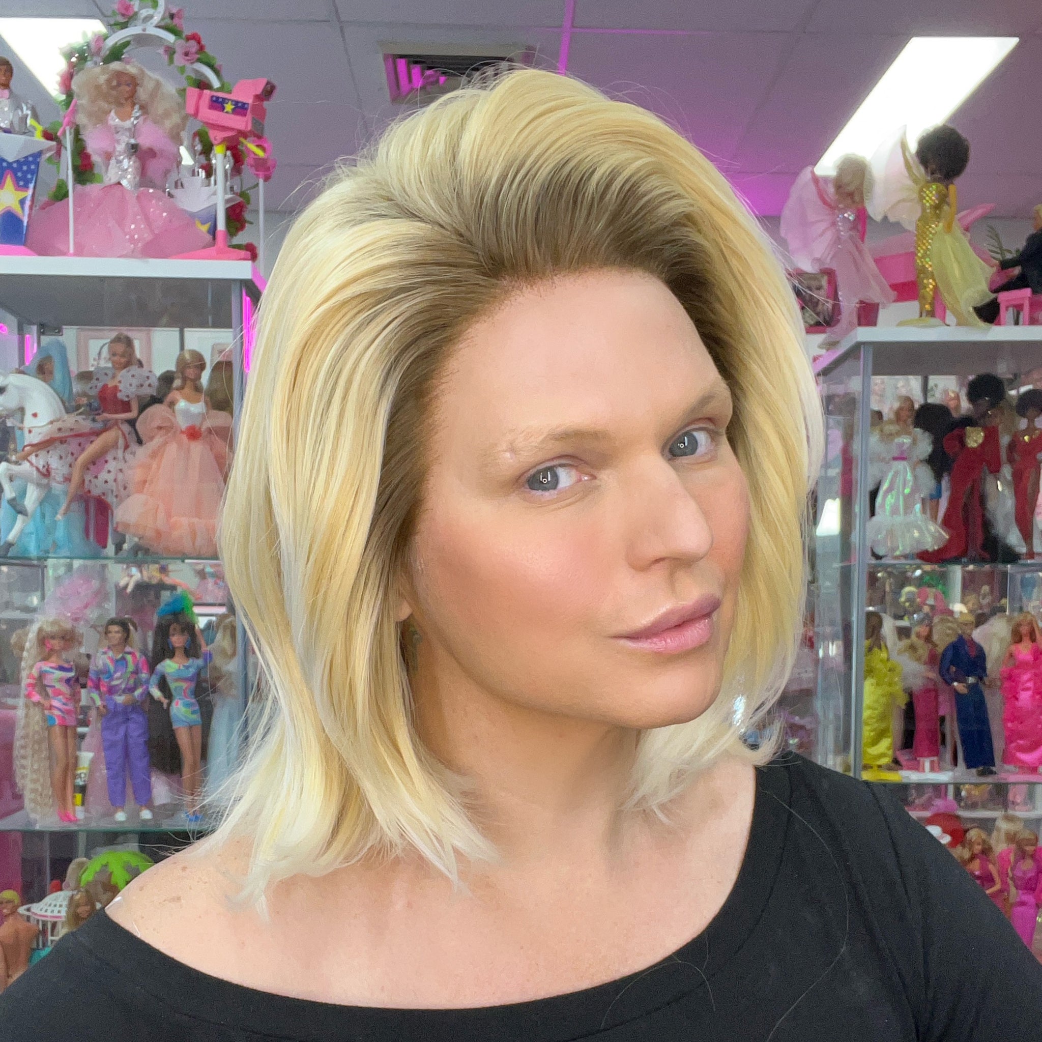 WIGS-BY-VANITY-90_S-BOB-MISS-SWEDEN-NEW-1