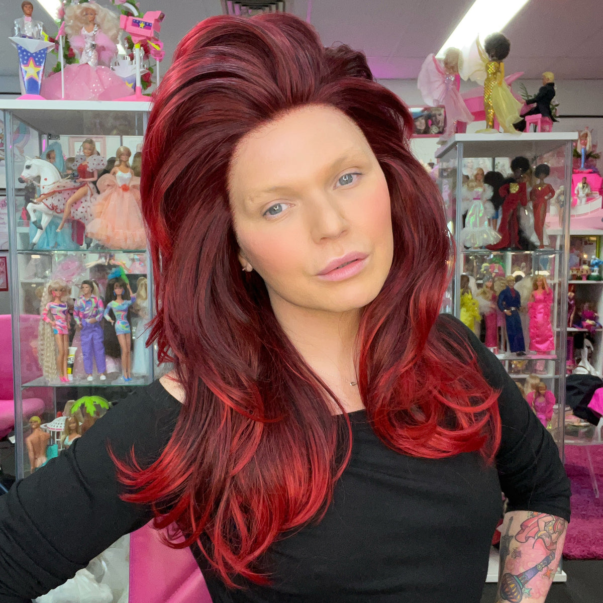 WIGS-BY-VANITY-90_S-SUPERMODEL-CHERRY-COLA-1_a29cf580-fd82-4429-ab0f-63201207c3a6