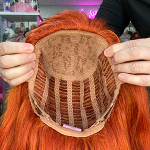 WIGS-BY-VANITY-90_S-SUPERMODEL-TOPPER-GINGER-LA-BON-2_34641bec-bf1f-406c-8442-7be5ce5c0bd5