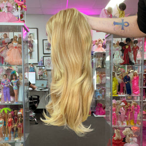 WIGS-BY-VANITY-90_S-SUPERMODEL-TOPPER-HAY-GIRL-HAY-1