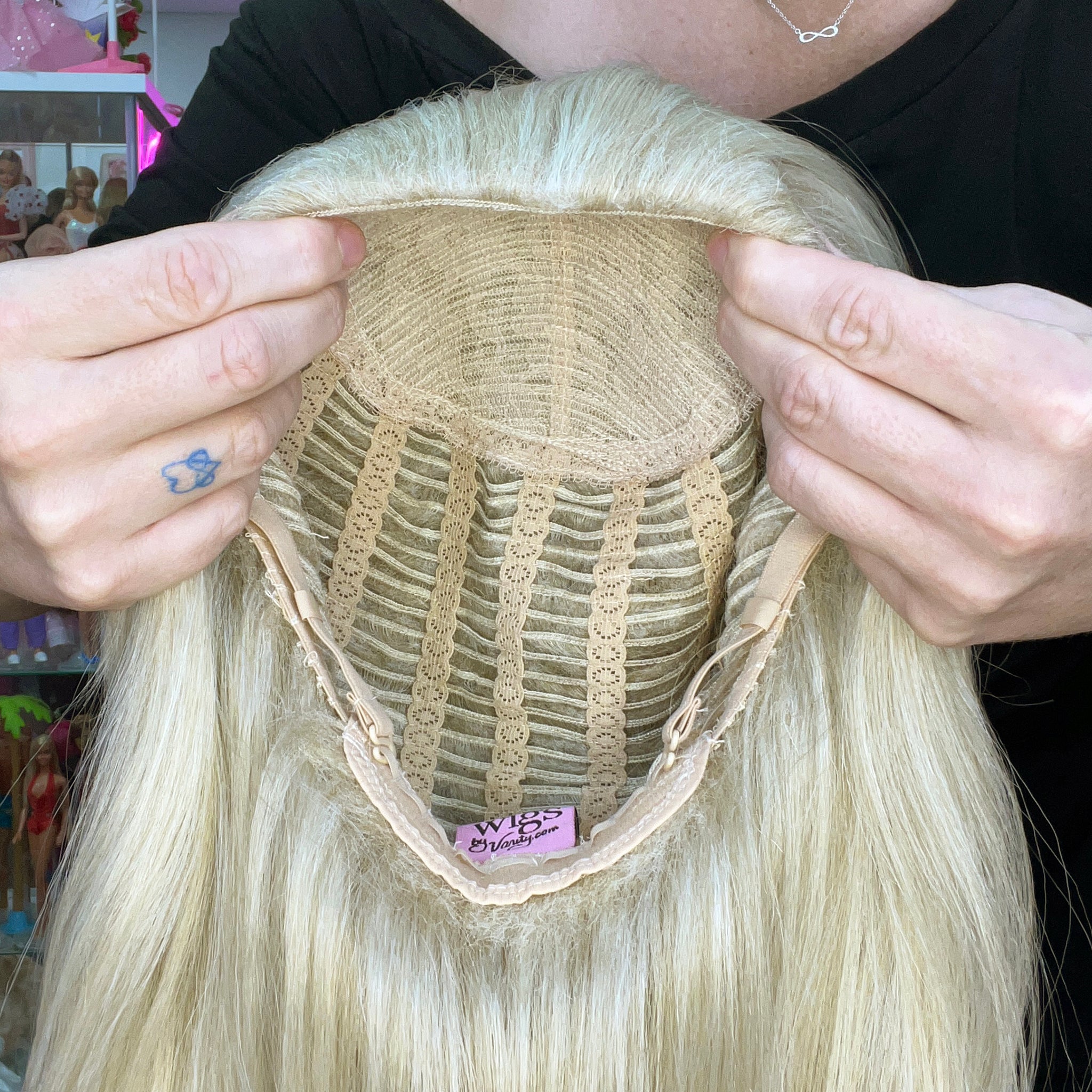 WIGS-BY-VANITY-90_S-SUPERMODEL-TOPPER-ILLEGALLY-BLONDE-1