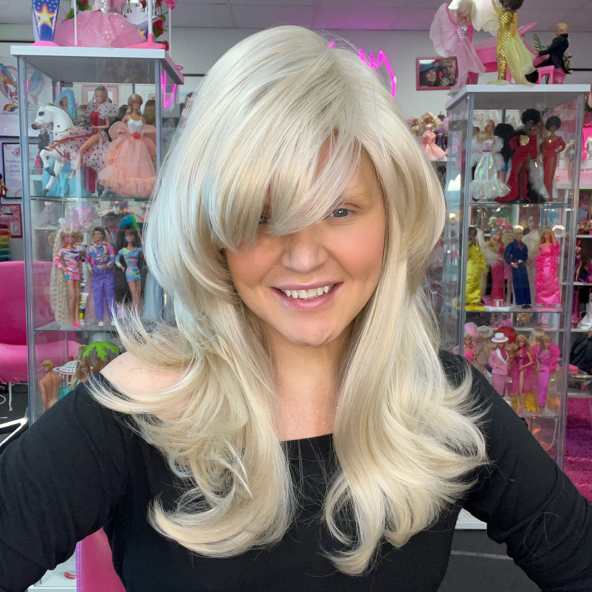 WIGS-BY-VANITY-90_S-SUPERMODEL-TOPPER-ILLEGALLY-BLONDE