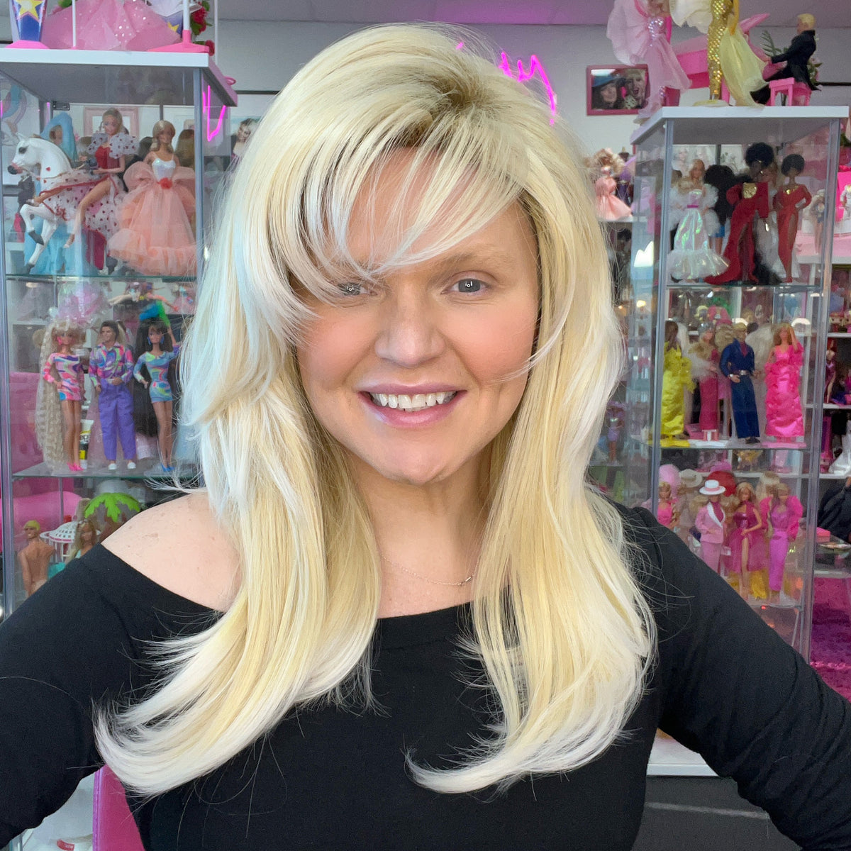 WIGS-BY-VANITY-90_S-SUPERMODEL-TOPPER-MISS-SWEDEN