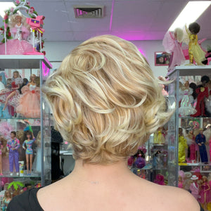 WIGS-BY-VANITY-BLANCHE-HONEY-CHILD-4_3377c43c-e30f-43a4-96d6-bd3743d4ef17