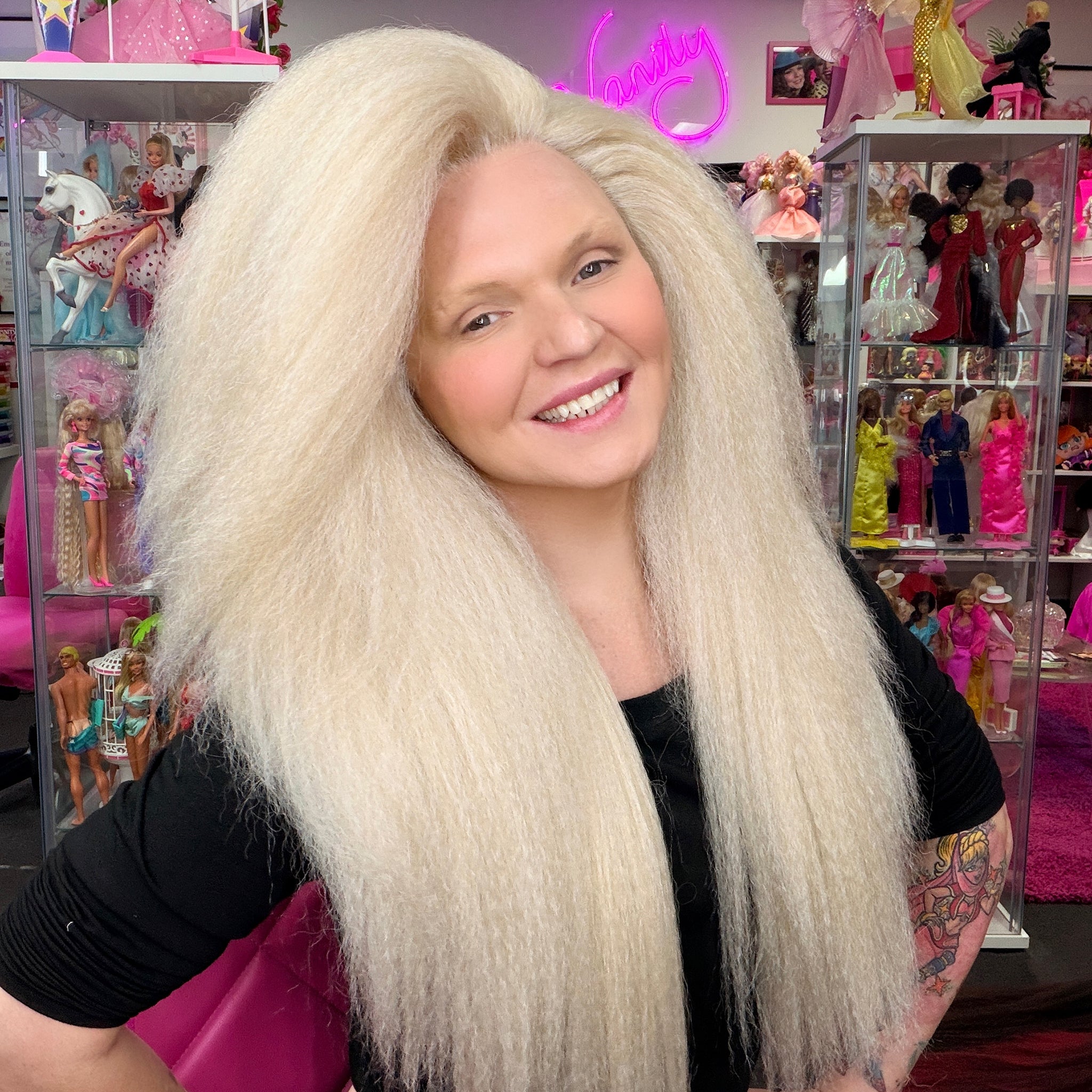 WIGS-BY-VANITY-CRAZY-CRIMP-ILLEGALLY-BLONDE-10