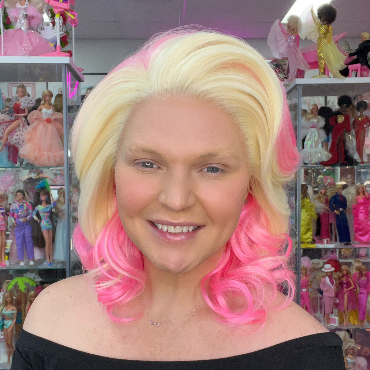WIGS-BY-VANITY-DELTA-TRULY-OUTRAGEOUS-1