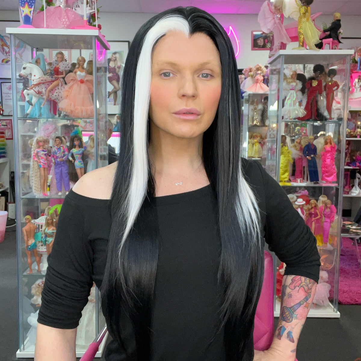 WIGS-BY-VANITY-LILY-MUNSTER-3_74348207-6d4f-43e0-ab06-56f6e636421b