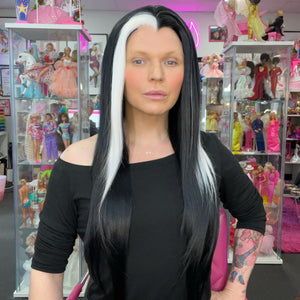 WIGS-BY-VANITY-LILY-MUNSTER-3_74348207-6d4f-43e0-ab06-56f6e636421b
