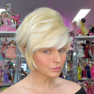 WIGS-BY-VANITY-LIZA-BOMBSHELL-1