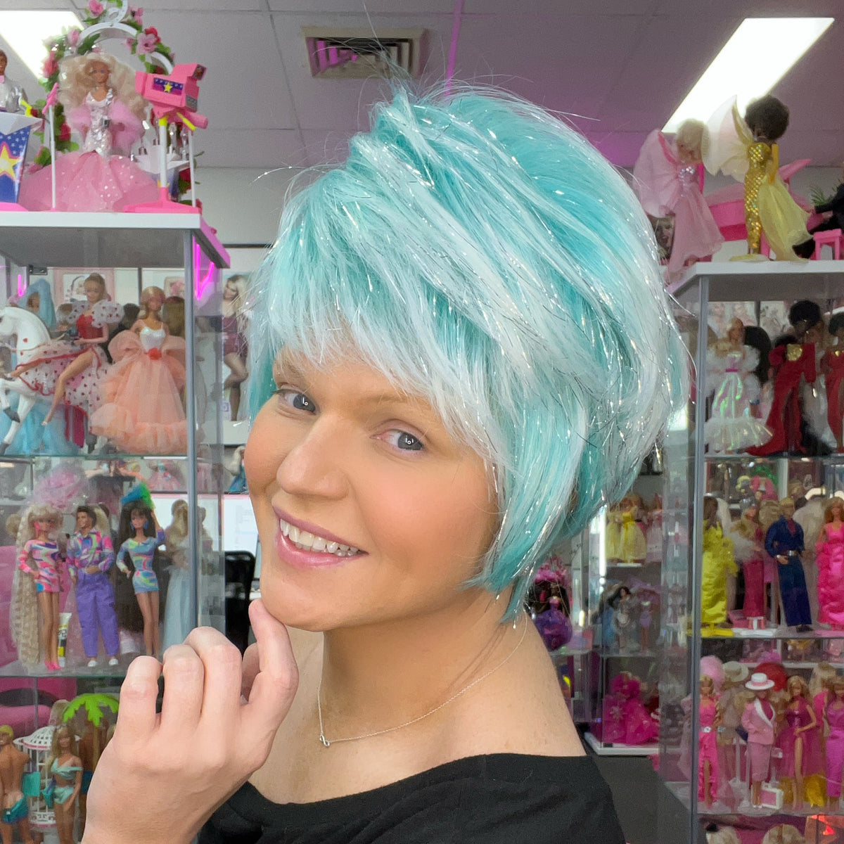 WIGS-BY-VANITY-NEW-LIZA-ALPINE-FROST-1
