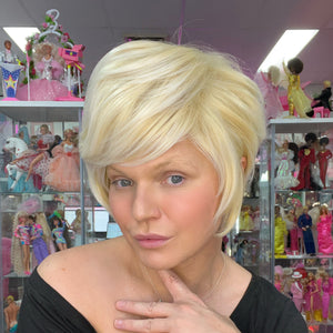 WIGS-BY-VANITY-NEW-LIZA-BOMBSHELL-1