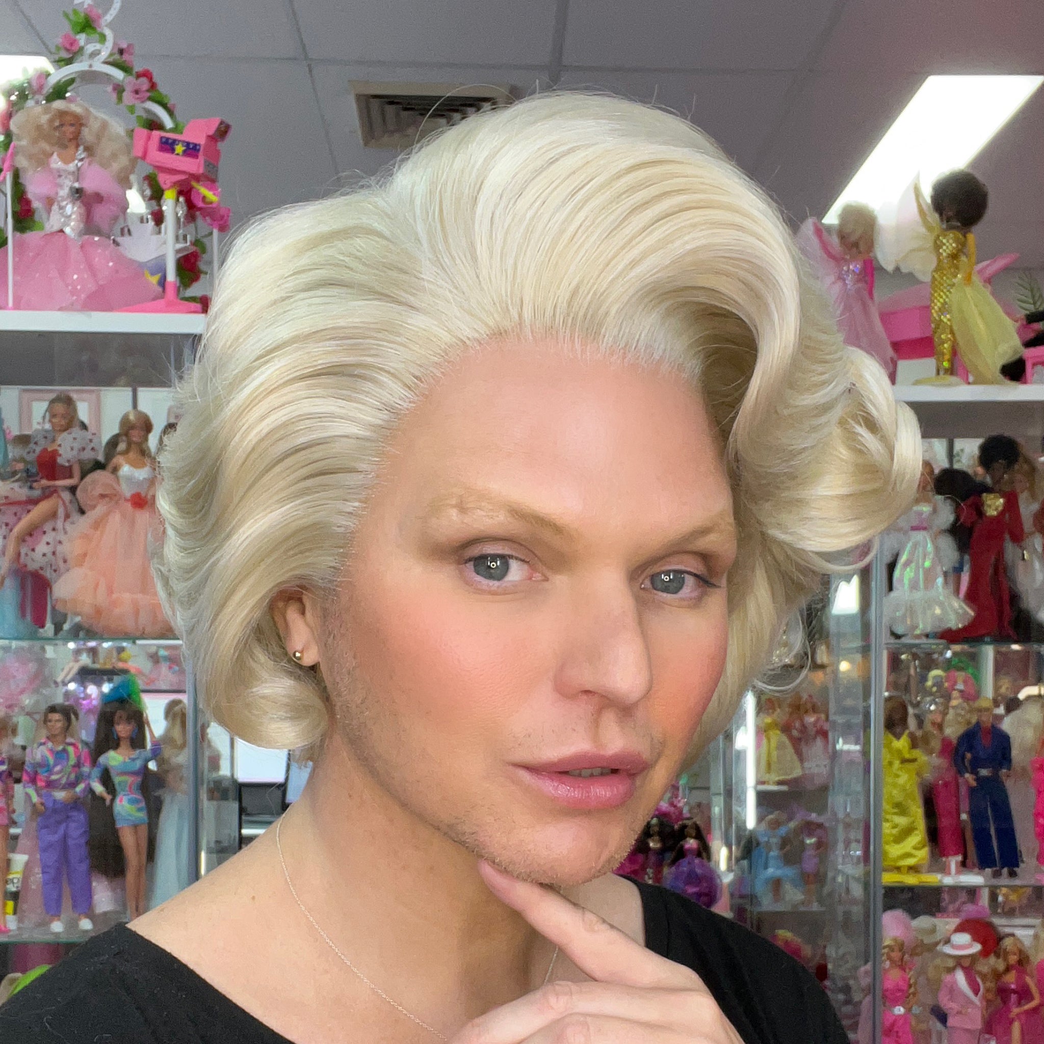 WIGS-BY-VANITY-OLD-HOLLYWOOD-ILLEGALLY-BLONDE-2_bda849d2-53f0-4b3e-b50e-21cabb7bef3a