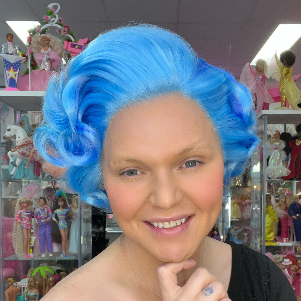 WIGS-BY-VANITY-OLD-HOLLYWOOD-VANITY-SMURF-2_dc82e0ef-dccd-4dcd-8c35-8bfdefab093e