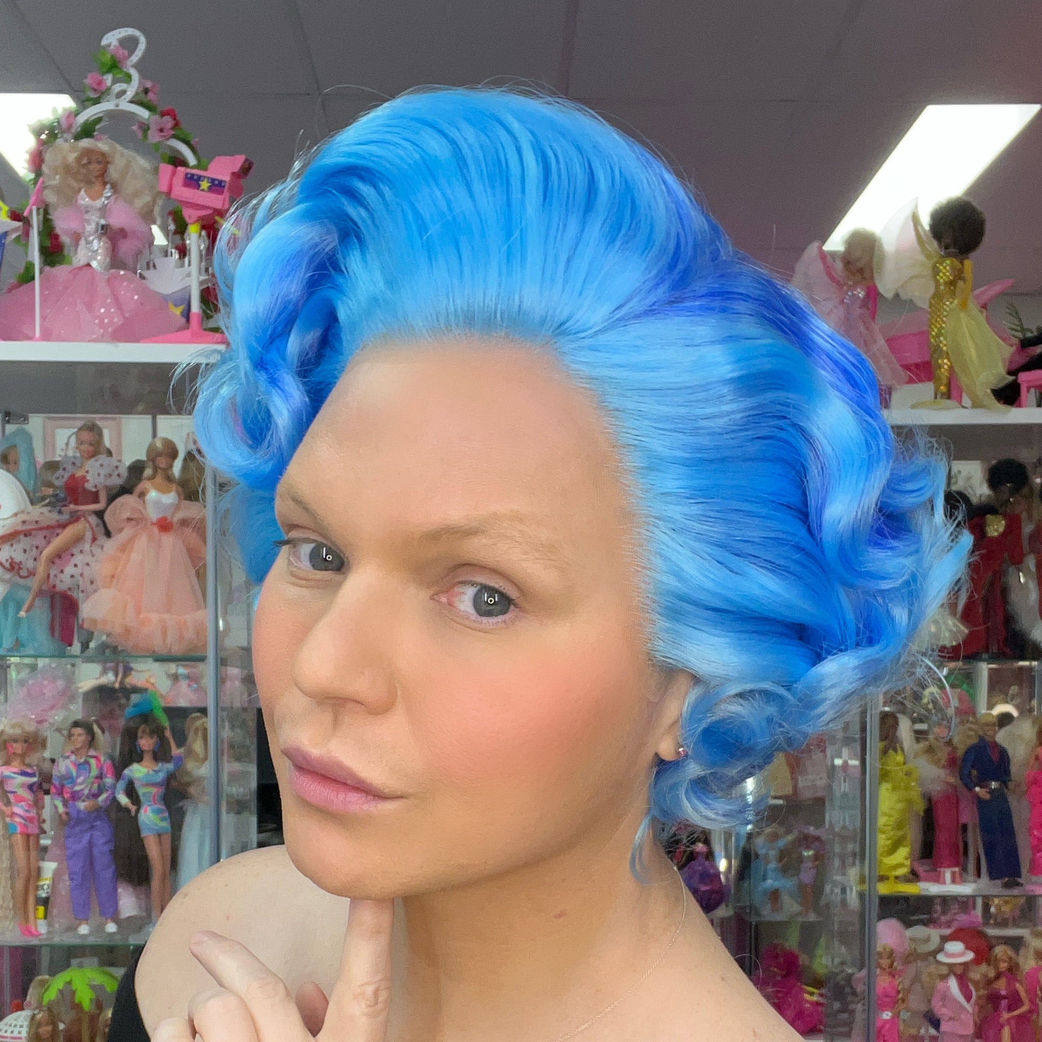 WIGS-BY-VANITY-OLD-HOLLYWOOD-VANITY-SMURF-3_76392c22-3689-4b97-98ab-1090b7e9053c