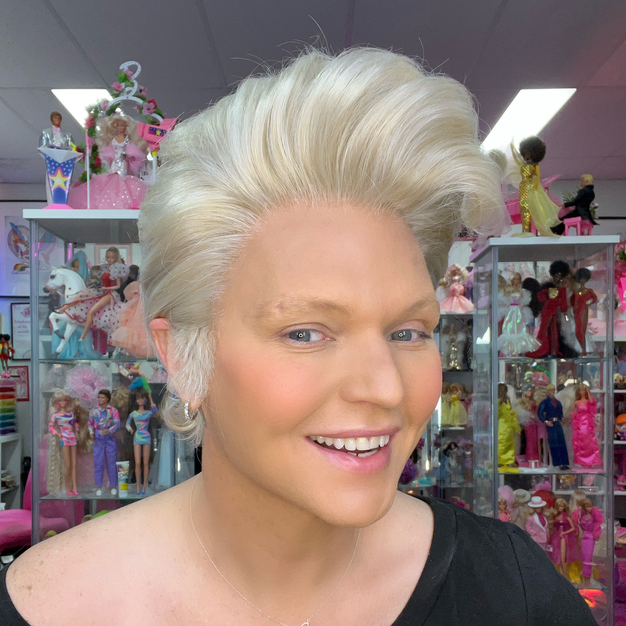 WIGS-BY-VANITY-THE-KING-ILLEGALLY-BLONDE-2