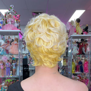 WIGS-BY-VANITY-THE-KING-MATTEL-BLONDE-4