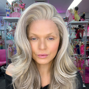 WIGS-BY-VANITY-ULTIMATE-VANITY-LONDON-FOG-2_0810fe1c-839b-4586-9f49-8a1a614b3909