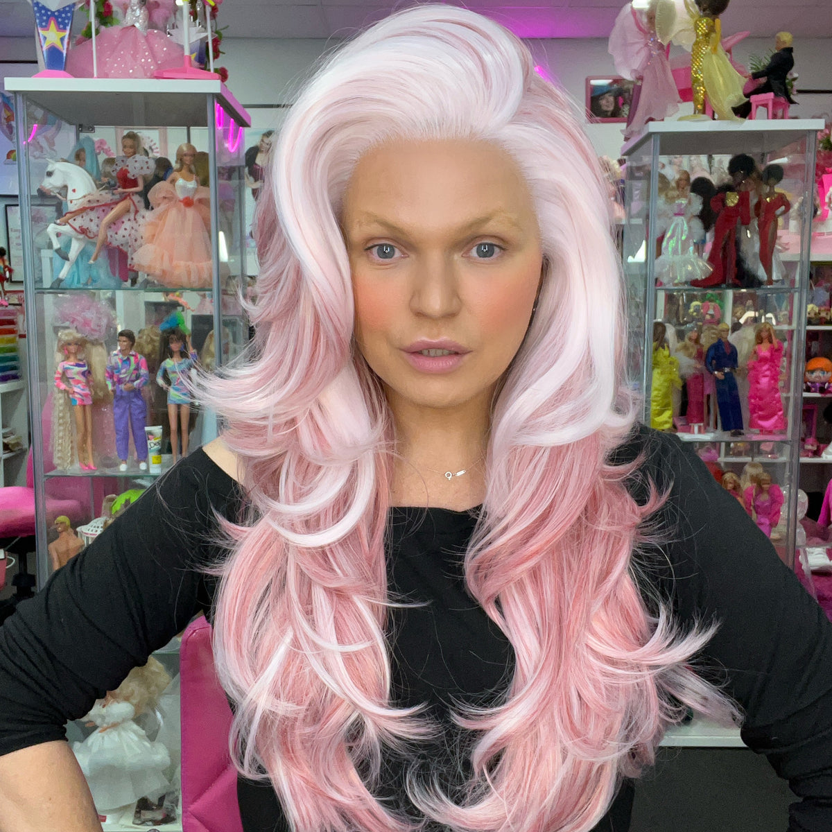 WIGS-BY-VANITY-ULTIMATE-VANITY-SUGAR-BERRY-3_958c14a5-c3f0-40f5-ac2c-48b8a289374b