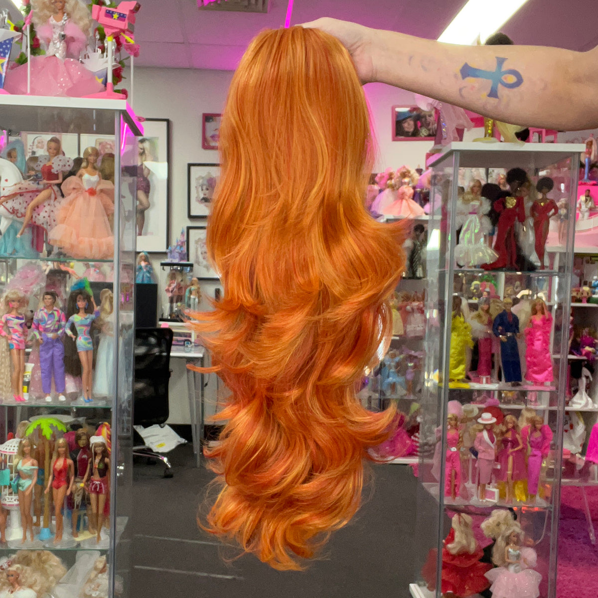 WIGS-BY-VANITY-UNLTIMATE-VANITY-TOPPER-SAVANNA-SUNRISE-1